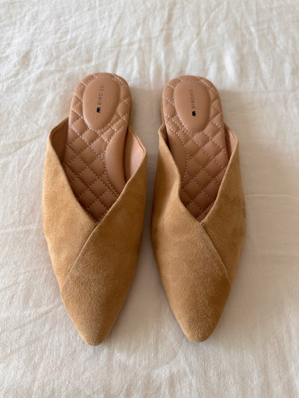 Birdies The Swan in Golden Oak (size 7.5)